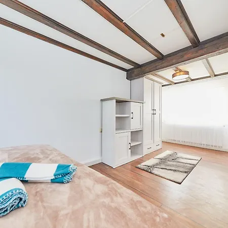 Fachwerkperle Am Historischen Marktplatz * Bernkastel-Kues