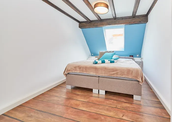 アパート Fachwerkperle Am Historischen Marktplatz ベルンカステル・クース